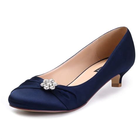 most comfortable kitten heel pumps.